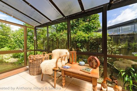 Photo of property in 6a Sharon Place, Awapuni, Palmerston North, 4412