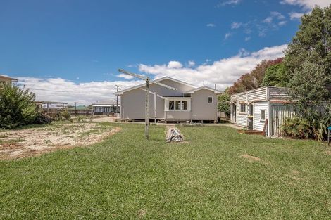 Photo of property in 136 Peel Street, Westport, 7825