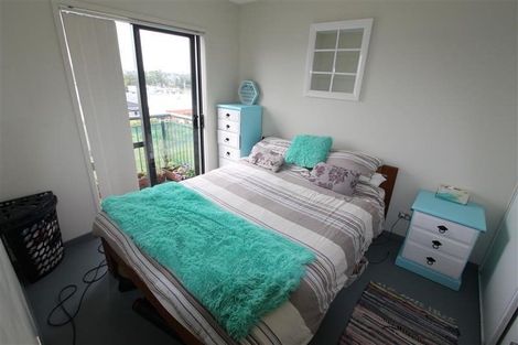 Photo of property in 6b/17 Crown Lynn Place, New Lynn, Auckland, 0600