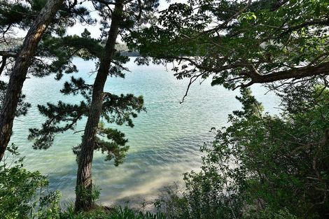 Photo of property in 254 Wade River Road, Wade Heads, Whangaparaoa, 0932