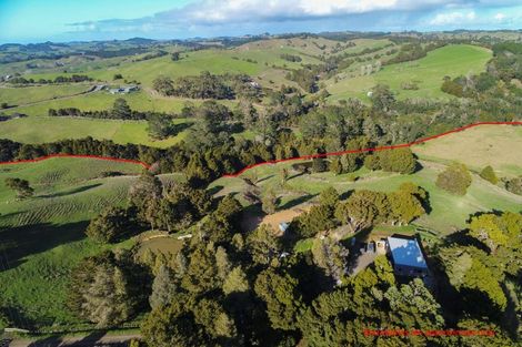 Photo of property in 205 Central Road, Mareretu, Paparoa, 0571