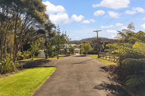 Photo of property in 1223 Old North Road, Helensville, 0875