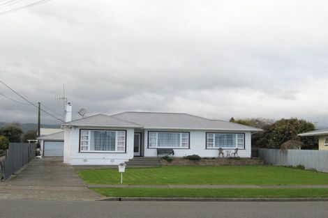 Photo of property in 178 Cambridge Street, Levin, 5510