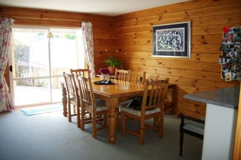 Photo of property in 1 Graham Collins Drive, Windsor Park, Auckland, 0632