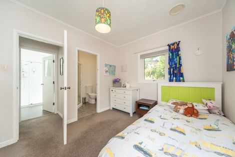 Photo of property in 3 Puketiro Avenue, Northland, Wellington, 6012