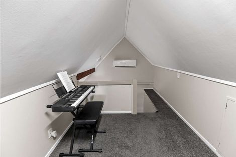 Photo of property in 40 Campbell Street, Palmerston North, 4410