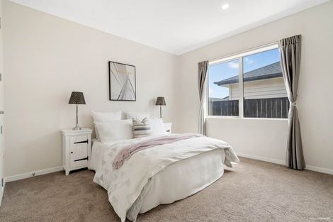 Photo of property in 16 Paso Fino Crescent, Karaka, Papakura, 2113