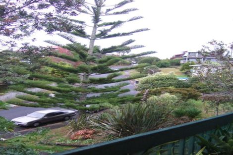 Photo of property in 13 Malters Place, Browns Bay, Auckland, 0630