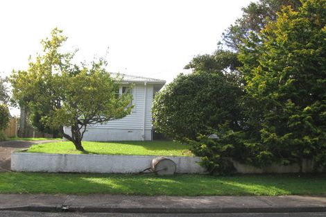 Photo of property in 11 Sylvan Crescent, Te Atatu South, Auckland, 0610