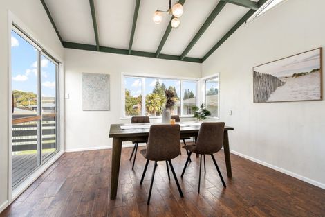 Photo of property in 124 Devon Street, Hillcrest, Rotorua, 3015