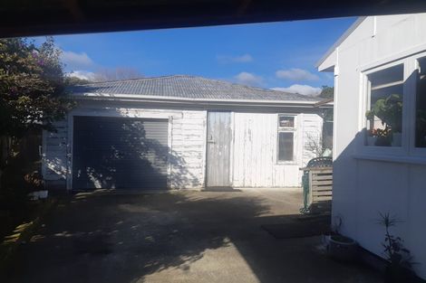 Photo of property in 10 Rata Street, Tokomaru, Palmerston North, 4474