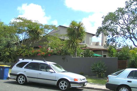 Photo of property in 2/2 Clifton Road, Hauraki, Auckland, 0622
