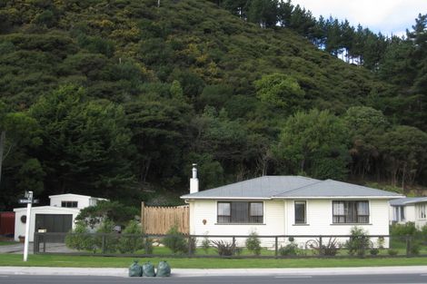Photo of property in 52 Ruahine Street, Paraparaumu, 5032