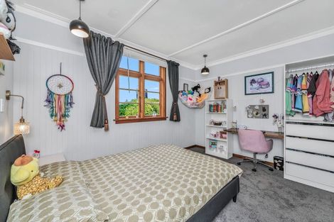 Photo of property in 13 Cliff Street, Coalgate, 7673