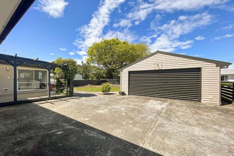 Photo of property in 8 Norwich Place, Awapuni, Palmerston North, 4412