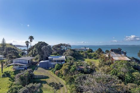Photo of property in 6569 Pouto Road, Pouto, 0391