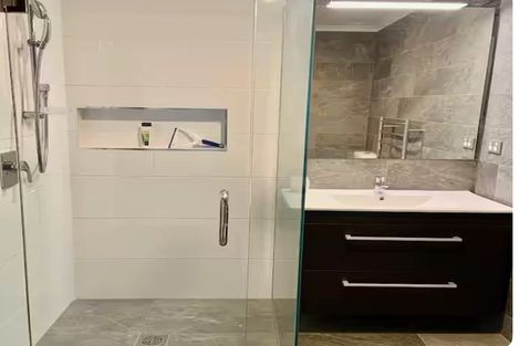 Photo of property in 1 Hoskins Avenue, Hillsborough, Auckland, 1042