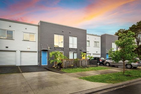 Photo of property in 41 Ambar Ridge Avenue, Massey, Auckland, 0614