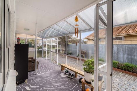 Photo of property in 5 Mckellar Place, Hornby, Christchurch, 8042