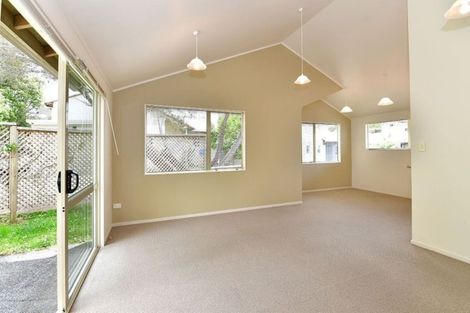 Photo of property in 2/372 Whangaparaoa Road, Stanmore Bay, Whangaparaoa, 0932