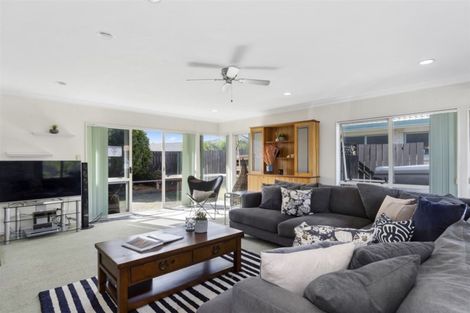 Photo of property in 38 Haven Grove, Papamoa Beach, Papamoa, 3118