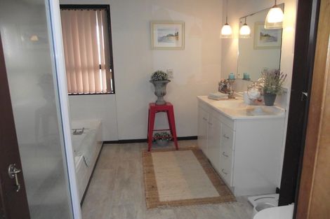 Photo of property in 15a Mayor View Terrace, Waihi Beach, 3611