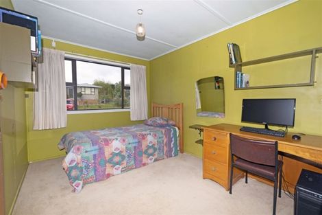 Photo of property in 86 Flanshaw Road, Te Atatu South, Auckland, 0610
