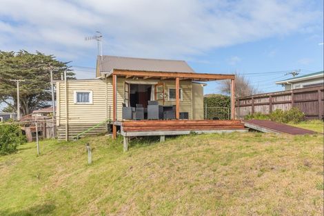 Photo of property in 22 Kauwhata Street, Himatangi Beach, Foxton, 4891
