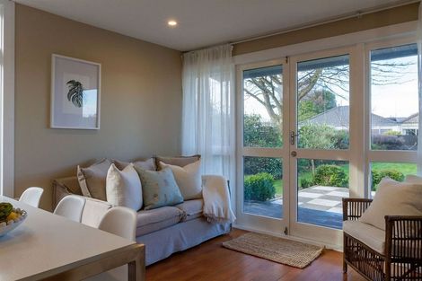 Photo of property in 30 Forfar Street, Edgeware, Christchurch, 8013