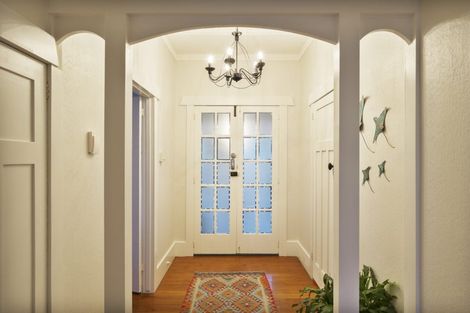 Photo of property in 13 Elcoat Avenue, Henderson, Auckland, 0612