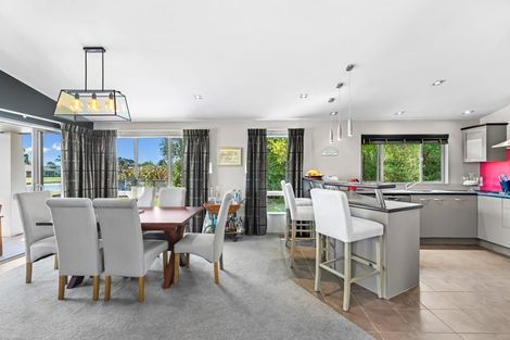 Photo of property in 22 Mamaku Drive, One Tree Point, 0118