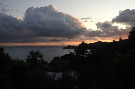 Photo of property in 10 Makora Avenue, Oneroa, Waiheke Island, 1081