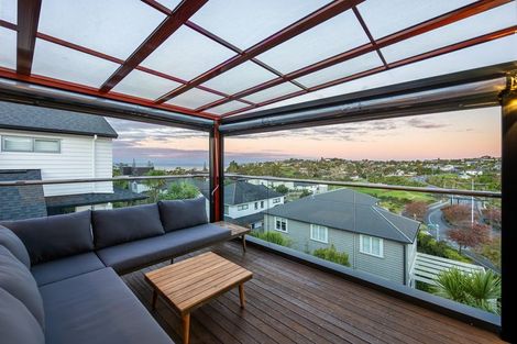Photo of property in 12 Shelby Place, Long Bay, Auckland, 0630