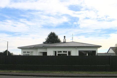 Photo of property in 2/1400 Woodstock Avenue, Mayfair, Hastings, 4122