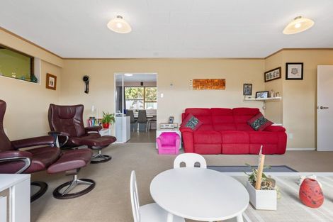 Photo of property in 5 Mayfair Place, Tokoroa, 3420