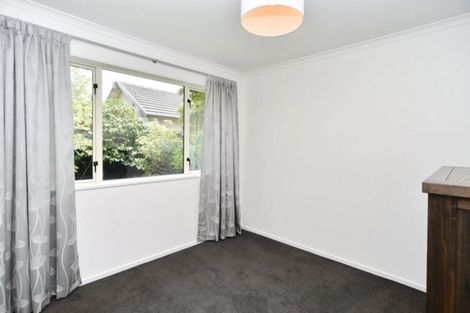 Photo of property in 4 Rue De La Mare, Parklands, Christchurch, 8083
