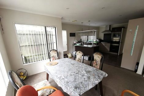 Photo of property in 2a Dapple Place, Flat Bush, Auckland, 2019