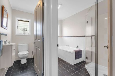 Photo of property in 18 Pacific Place, Whitianga, 3510