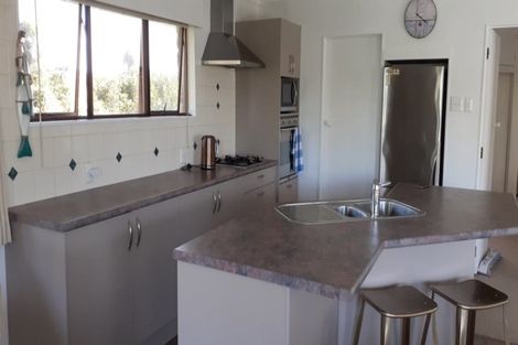 Photo of property in 1 Cliff Lane, Glenbrook, Waiuku, 2681