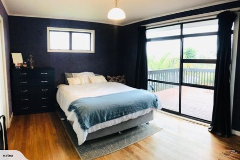 Photo of property in 35 Ranui Avenue, Ranui, Auckland, 0612