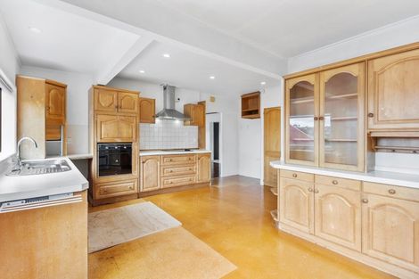 Photo of property in 2/11 Korotaha Terrace, Rothesay Bay, Auckland, 0630