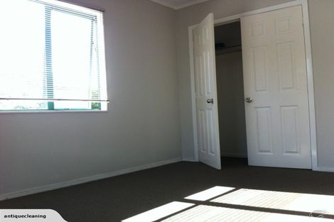 Photo of property in 6b Millbrook Road, Henderson, Auckland, 0612