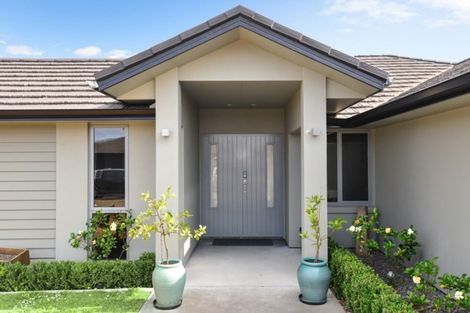 Photo of property in 10 Whitney Place, Rototuna North, Hamilton, 3210