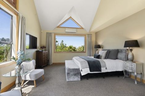 Photo of property in 338 Old North Road, Kumeu, 0892