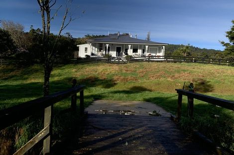 Photo of property in 115 Bethells Road, Waitakere, Henderson, 0781