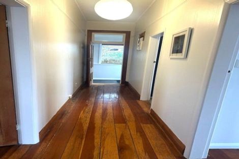 Photo of property in 16 Charlotte Avenue, Brooklyn, Wellington, 6021