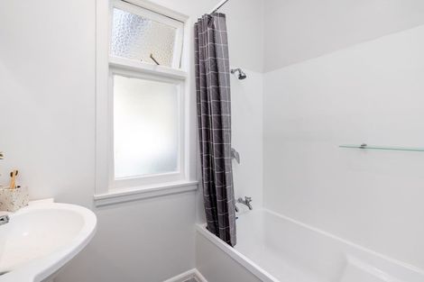 Photo of property in 114 Strickland Street, Sydenham, Christchurch, 8023