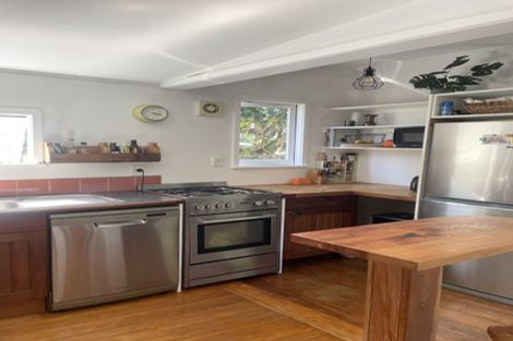 Photo of property in 5 Grove Road, Haumoana, 4102