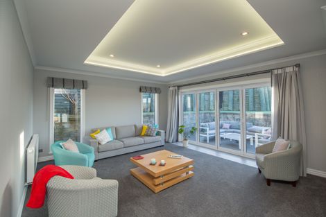 Photo of property in 6 Rushden Rise, Westmorland, Christchurch, 8025