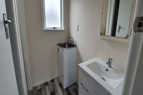 Photo of property in 48 Rangiora Street, Castlecliff, Whanganui, 4501